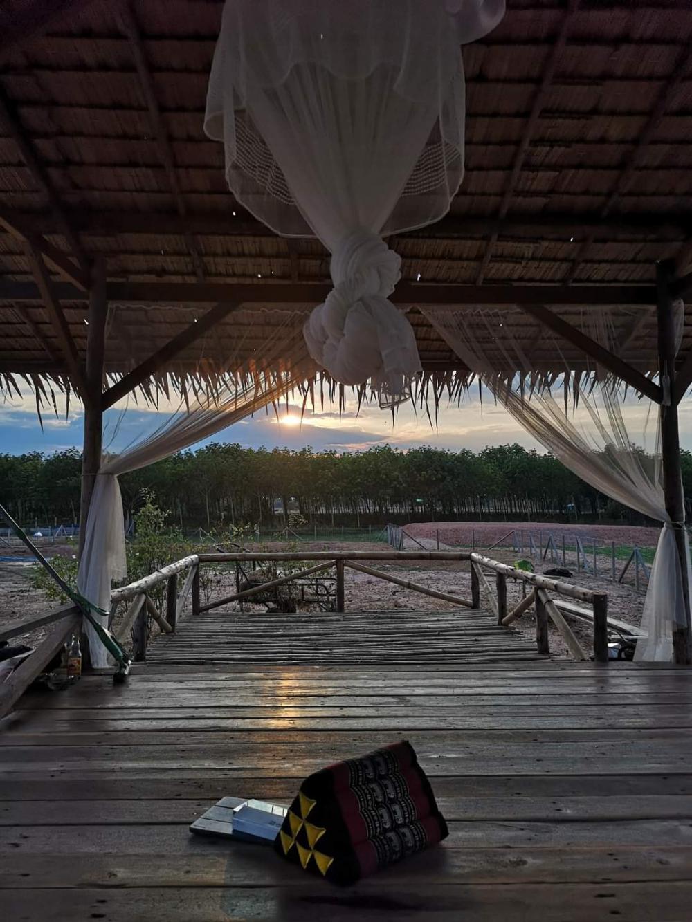 พื้นที่ 5 ไร่ จัดสรรพื้นที่เป็นสัดส่วน ภายใต้ปรัชญาเศรษฐกิจพอเพียง