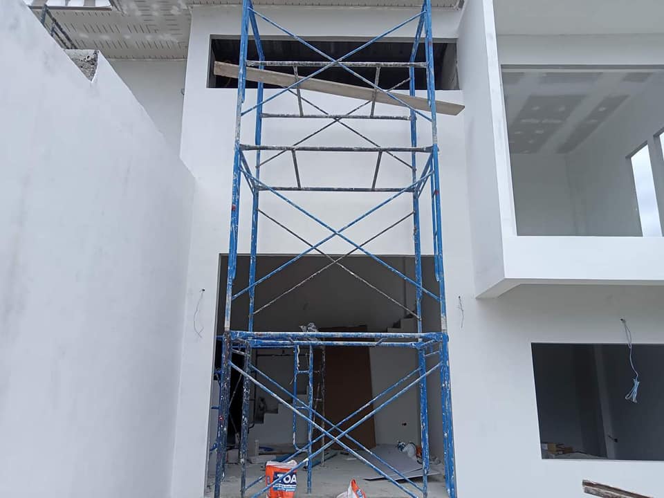 โมเดิร์นชั้นครึ่ง 4 ห้องนอน งบ 1.65 ล้านบาท