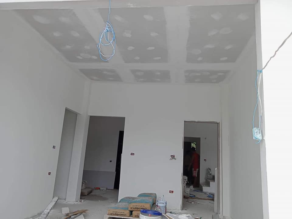 โมเดิร์นชั้นครึ่ง 4 ห้องนอน งบ 1.65 ล้านบาท