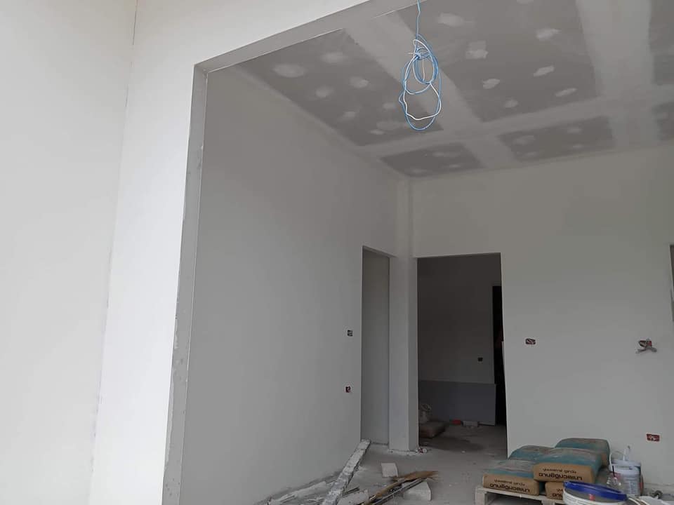 โมเดิร์นชั้นครึ่ง 4 ห้องนอน งบ 1.65 ล้านบาท