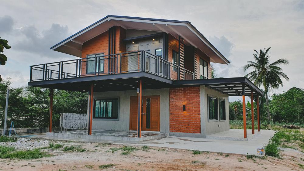 โปรเจคงานรีโนเวท บ้านไม้เก่าที่มีแค่เสาและโครง งบ 1.5 ล้านบาท