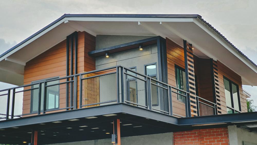 โปรเจคงานรีโนเวท บ้านไม้เก่าที่มีแค่เสาและโครง งบ 1.5 ล้านบาท