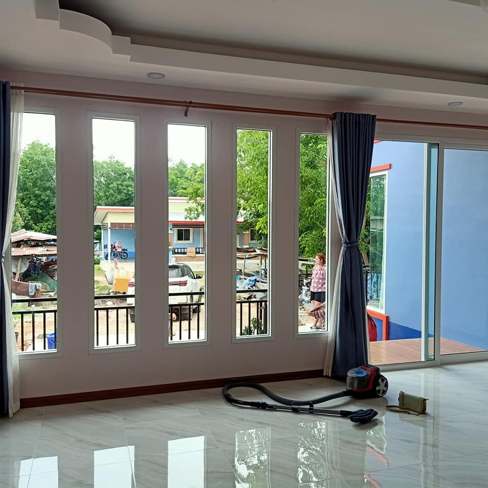 รีวิวบ้านใหม่จากทางบ้าน โมเดิร์น 3 ห้องนอน 2 ห้องน้ำ 1 ห้องโถง 1 ห้องครัว งบ 1.3 ล้าน