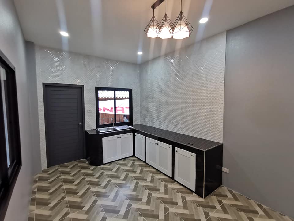 บ้านสไตล์คอนเทมโพรารี่ งบ 1 ล้าน ได้ถึง 3 ห้องนอน 2 ห้องน้ำ 1 ห้องโถง 1 ห้องครัว