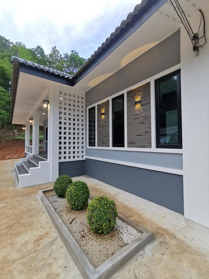 บ้านสไตล์คอนเทมโพรารี่ งบ 1 ล้าน ได้ถึง 3 ห้องนอน 2 ห้องน้ำ 1 ห้องโถง 1 ห้องครัว