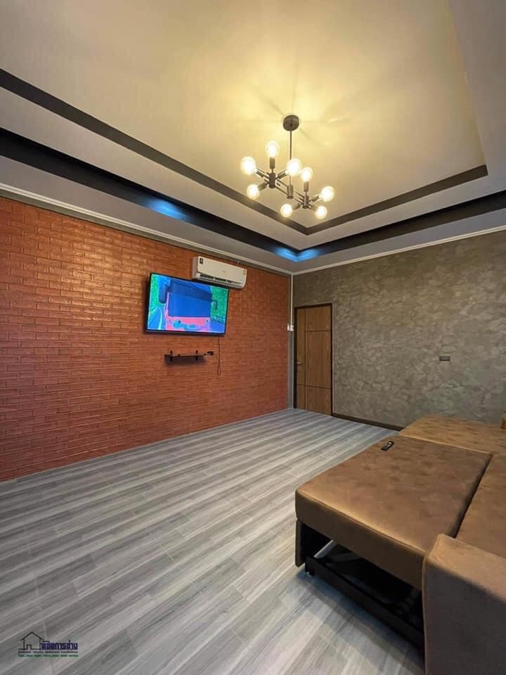 โมเดิร์น งบ 1.39 ล้านบาท ( 3 ห้องนอน 2 ห้องน้ำ 1 ห้องรับแขก 1 ห้องครัว และระเบียงหน้าบ้าน)