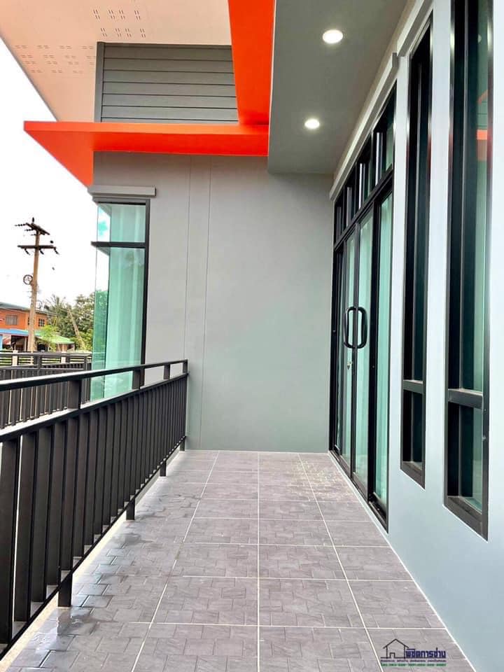 โมเดิร์น งบ 1.39 ล้านบาท ( 3 ห้องนอน 2 ห้องน้ำ 1 ห้องรับแขก 1 ห้องครัว และระเบียงหน้าบ้าน)