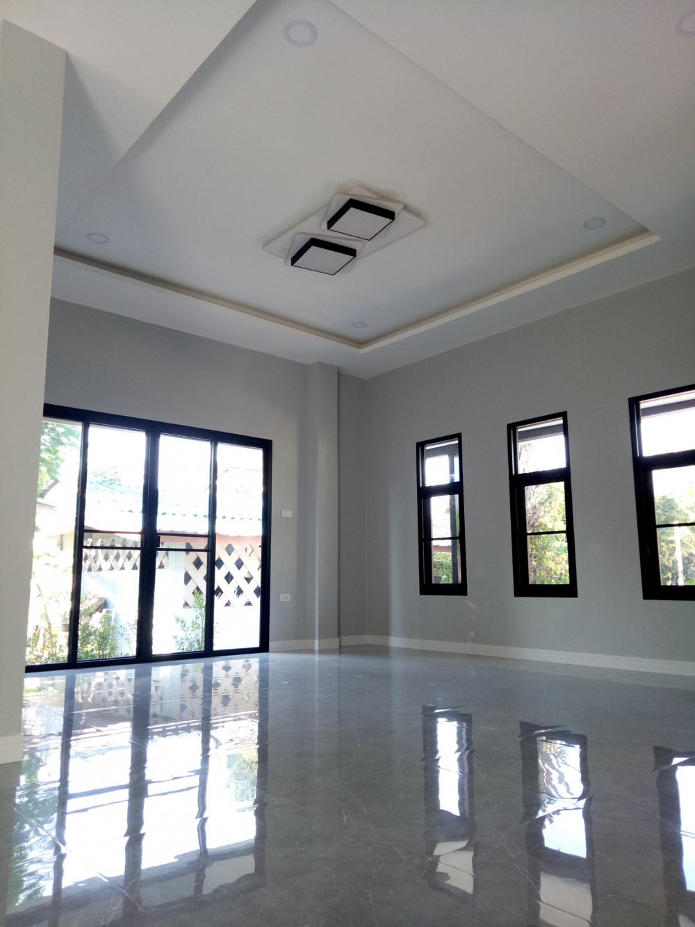 บ้านชั้นเดียว หลังคาปั้นหยา