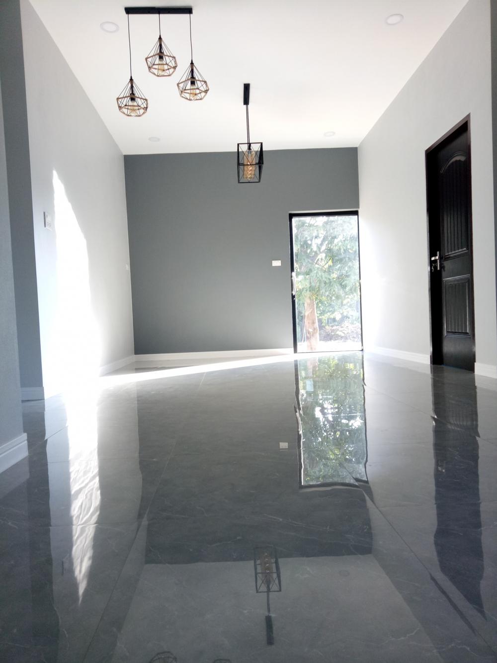 บ้านชั้นเดียว หลังคาปั้นหยา