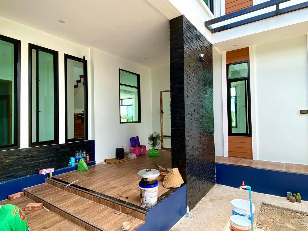 บ้านโมเดิร์น 350 ตร.ม. 4 ห้องนอน งบ  4.3-4.5 ล้านบาท