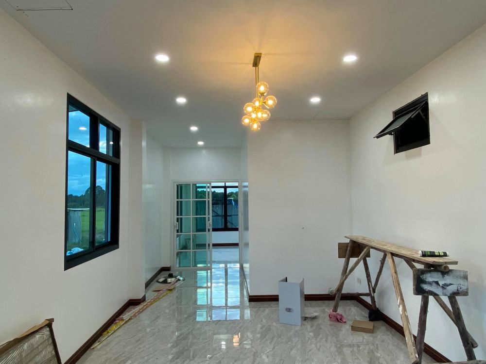 บ้านโมเดิร์น 350 ตร.ม. 4 ห้องนอน งบ  4.3-4.5 ล้านบาท