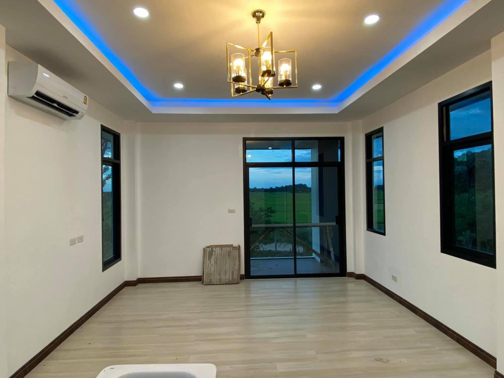 บ้านโมเดิร์น 350 ตร.ม. 4 ห้องนอน งบ  4.3-4.5 ล้านบาท