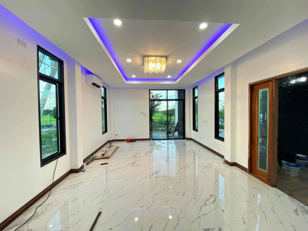 บ้านโมเดิร์น 350 ตร.ม. 4 ห้องนอน งบ  4.3-4.5 ล้านบาท