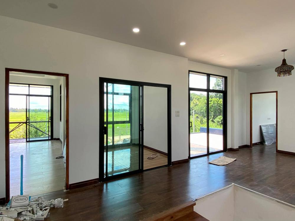 บ้านโมเดิร์น 350 ตร.ม. 4 ห้องนอน งบ  4.3-4.5 ล้านบาท