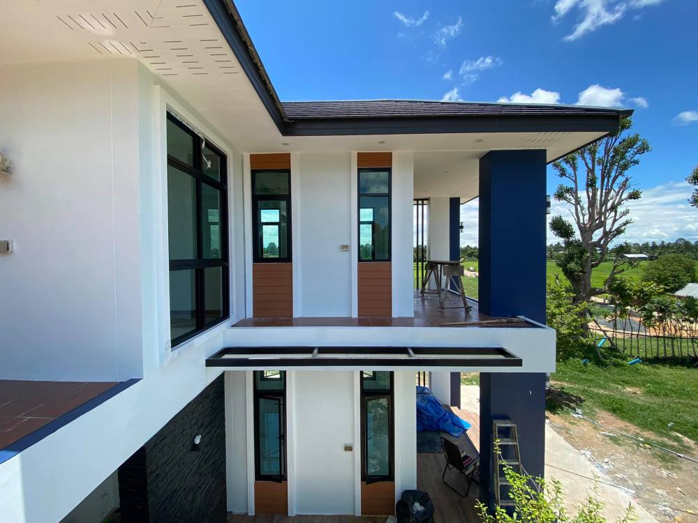 บ้านโมเดิร์น 350 ตร.ม. 4 ห้องนอน งบ  4.3-4.5 ล้านบาท