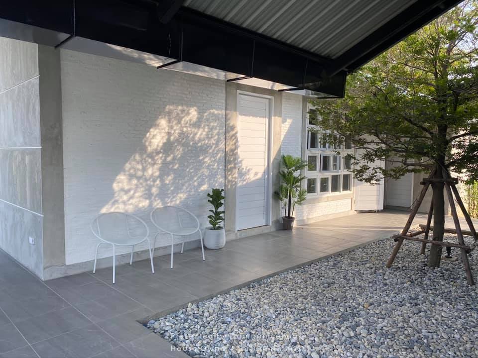 บ้านที่เป็นโฮมออฟฟิศ ร้านกาแฟ และพักอาศัยได้ สร้างด้วยงบ 1.1 ล้านบาท