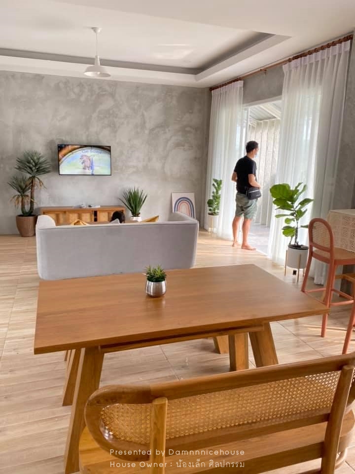 บ้านที่เป็นโฮมออฟฟิศ ร้านกาแฟ และพักอาศัยได้ สร้างด้วยงบ 1.1 ล้านบาท