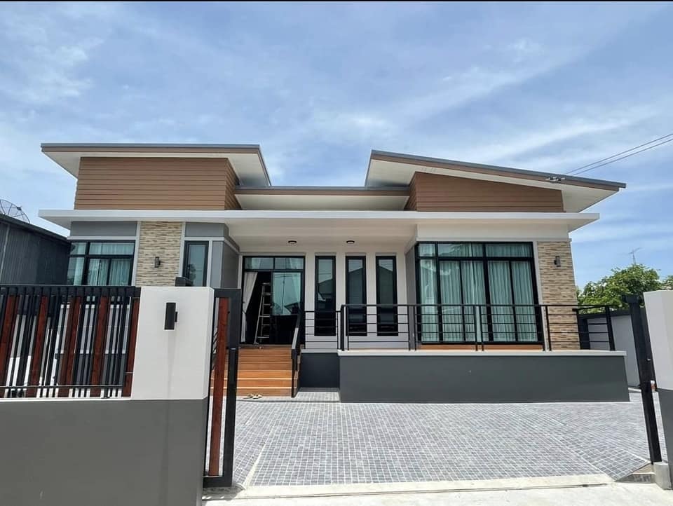 บ้านโมเดิร์น งบ 1.5 ล้าน พื้นที่ 76 ตร.ว.