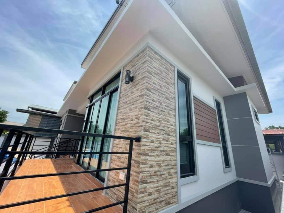 บ้านโมเดิร์น งบ 1.5 ล้าน พื้นที่ 76 ตร.ว.