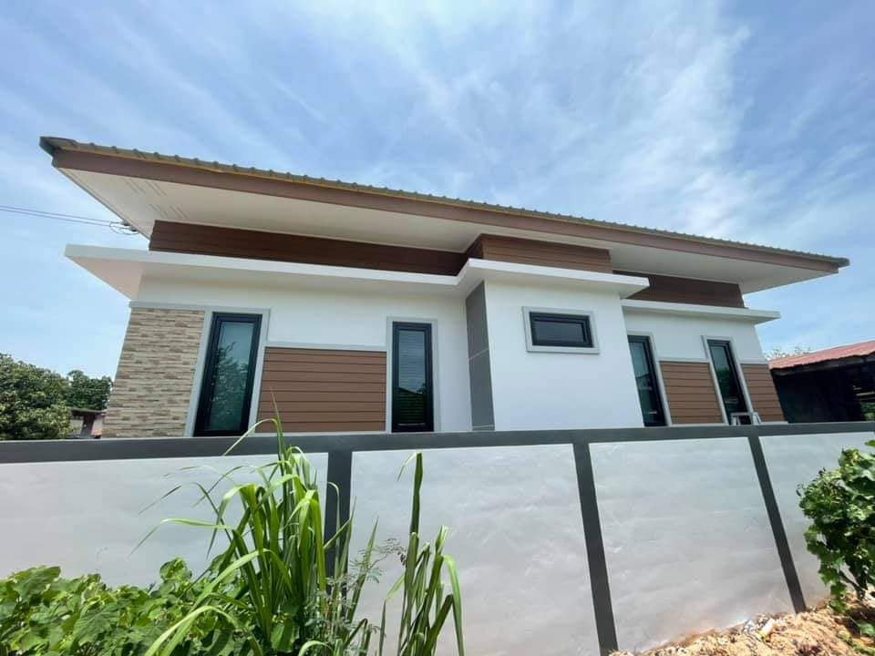 บ้านโมเดิร์น งบ 1.5 ล้าน พื้นที่ 76 ตร.ว.