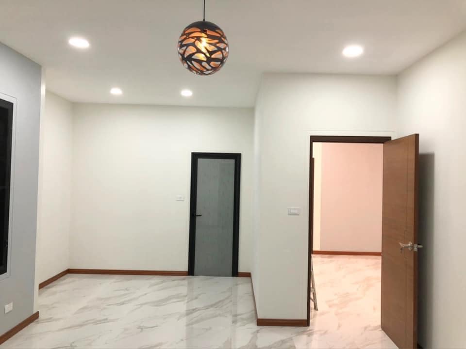 บ้านโมเดิร์นยกสูง 3 ห้องนอน งบ 1.185 ล้านบาท