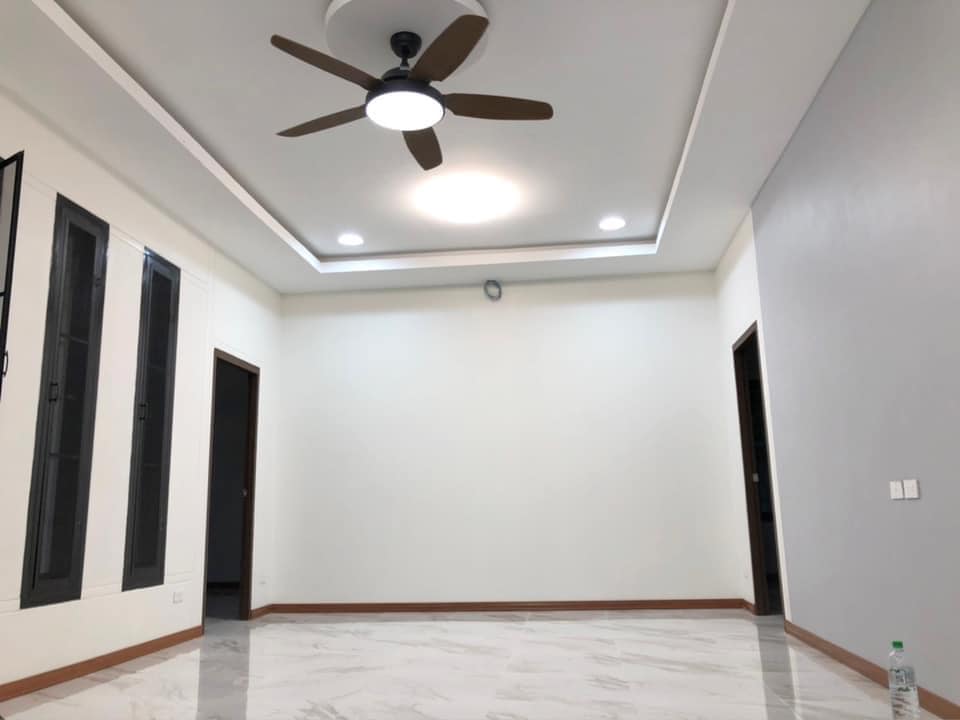 บ้านโมเดิร์นยกสูง 3 ห้องนอน งบ 1.185 ล้านบาท