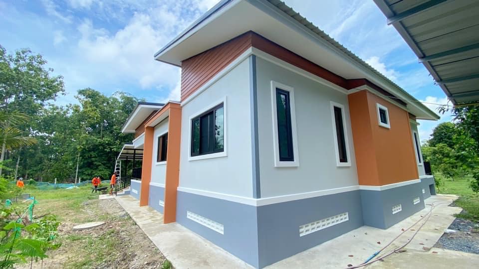 บ้านโมเดิร์นยกสูง 3 ห้องนอน งบ 1.185 ล้านบาท