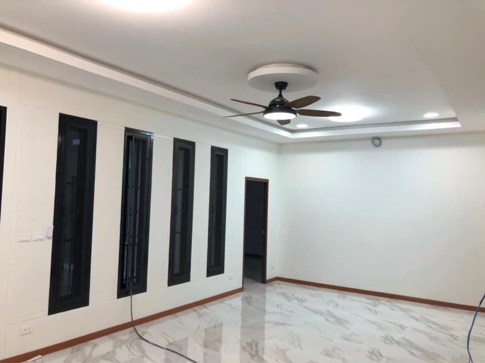 บ้านโมเดิร์นยกสูง 3 ห้องนอน งบ 1.185 ล้านบาท