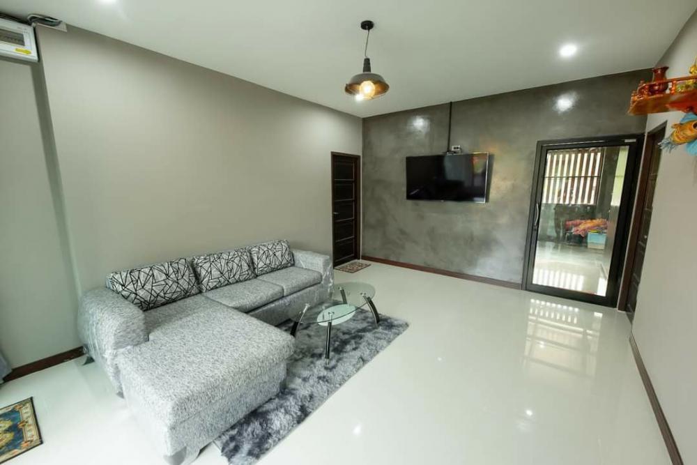 บ้านโมเดิร์นลอฟท์ ขนาด 3 ห้องนอน