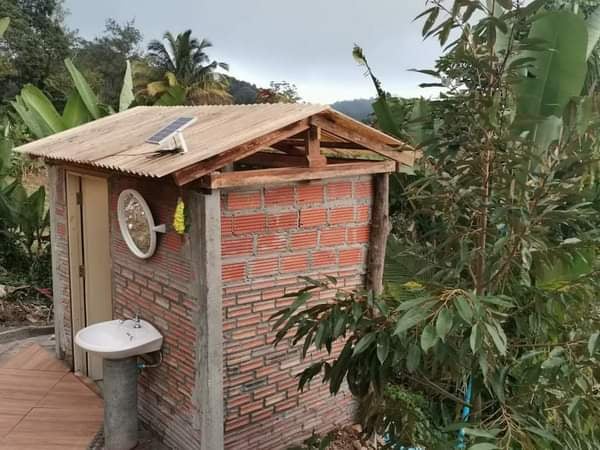 ไอเดียห้องน้ำขนาดเล็กนอกบ้าน