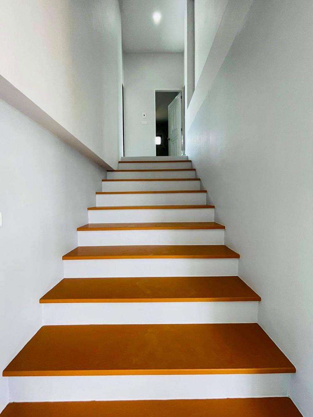 บ้านขนาดชั้นครึ่ง ดีไซน์สไตล์โมเดิร์นผสานกลิ่นอายนอร์ดิก