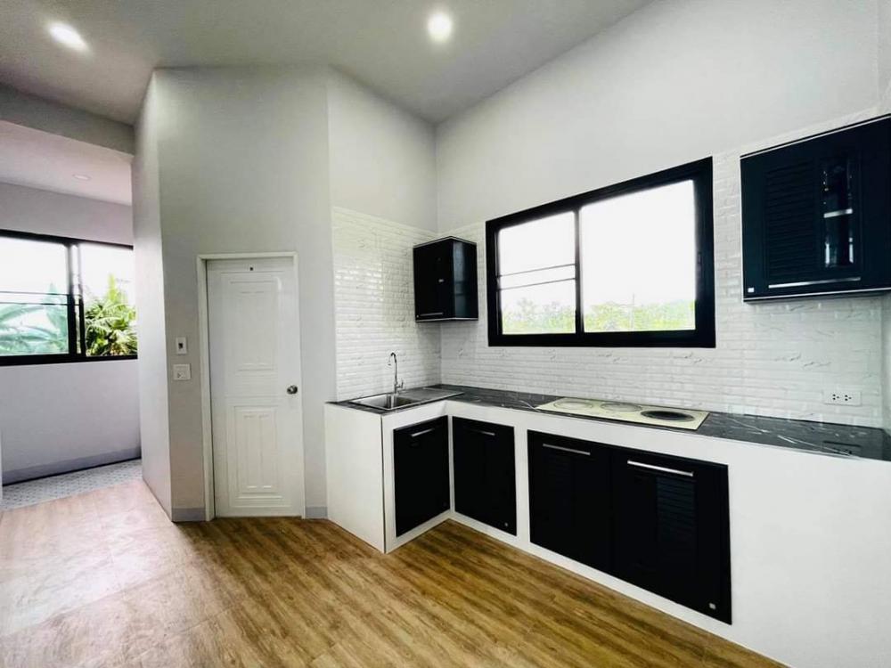 บ้านขนาดชั้นครึ่ง ดีไซน์สไตล์โมเดิร์นผสานกลิ่นอายนอร์ดิก