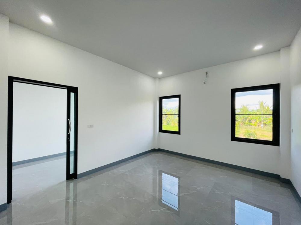 บ้านทรงกล่อง 3 ห้องนอน