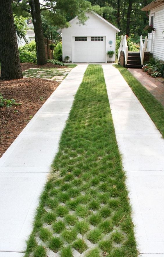 ไอเดียปูพื้นตัวหนอนทางเดิน สวยงามแบบไม่ซ้ำใคร