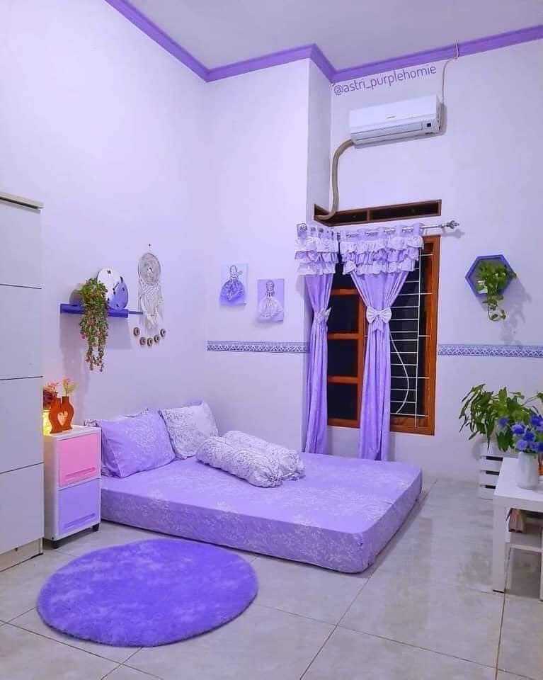 ตกแต่งทุกส่วนของบ้านเป็นสีม่วงทั้งหมดเลย เอาใจคนคลั่งไคล้สีม่วง