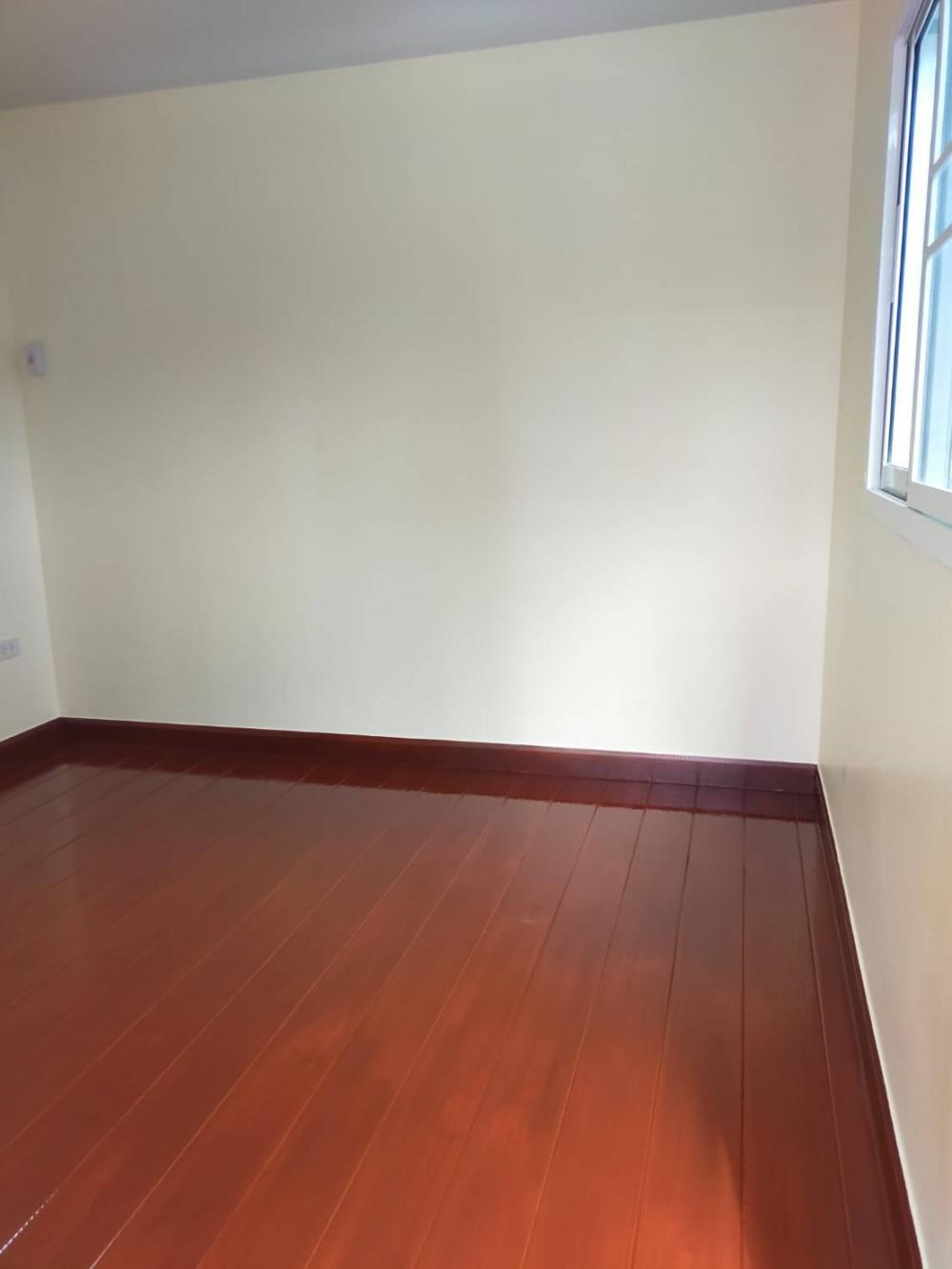 บ้านน็อคดาวน์ ราคา 345,000 บาท (1 ห้องนอน 1 ห้องนั่งเล่น 1 ห้องน้ำ 1 ระเบียง)