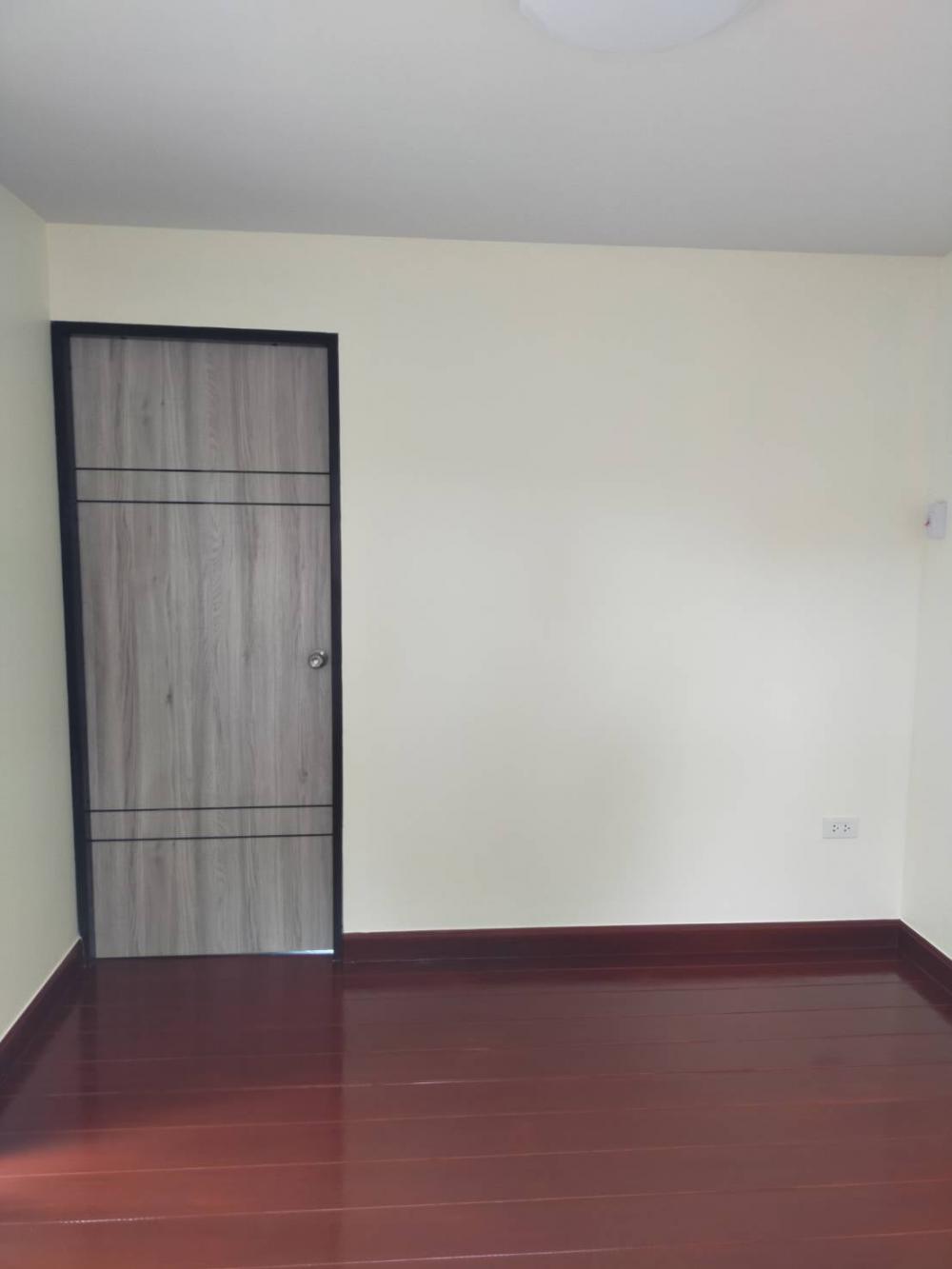 บ้านน็อคดาวน์ ราคา 345,000 บาท (1 ห้องนอน 1 ห้องนั่งเล่น 1 ห้องน้ำ 1 ระเบียง)