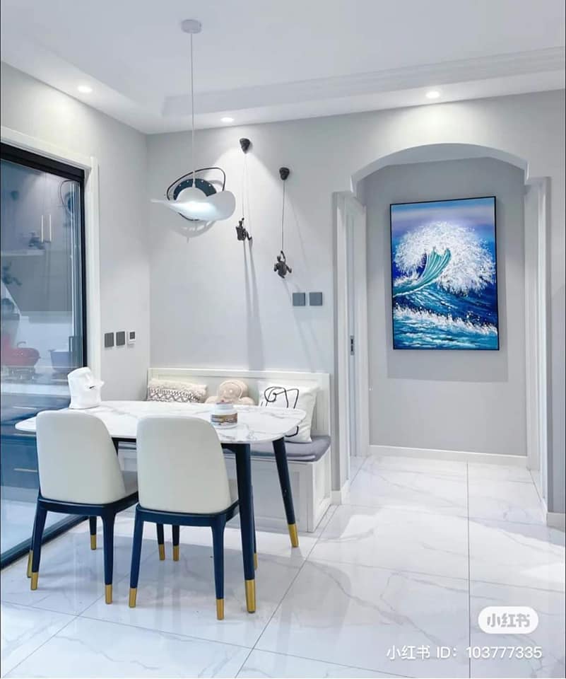 ตกแต่งภายในด้วยโทนสีฟ้าอมเทา ทำให้บ้านน่าอยู่สีสวยเย็นสบายตามากๆ