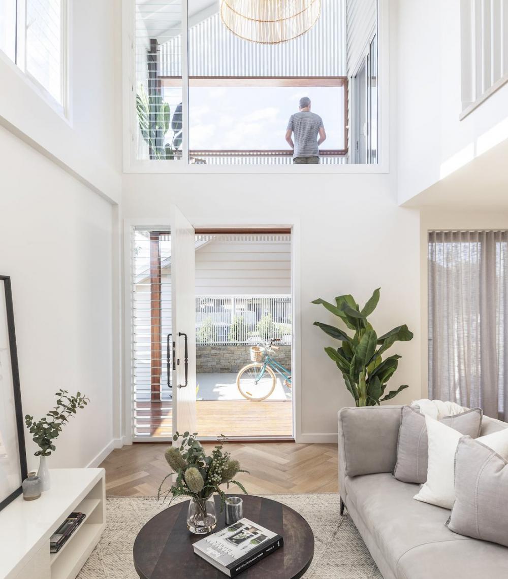 ไอเดียบ้านสองชั้น ขาวโล่งสบายตา