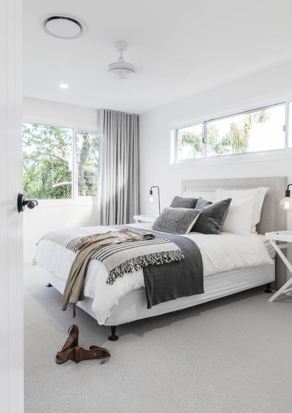 ไอเดียบ้านสองชั้น ขาวโล่งสบายตา