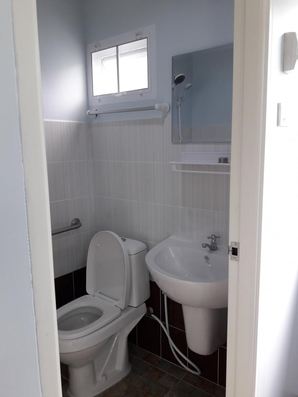 บ้านน็อคดาวน์ พร้อมติดตั้ง 235,000 บาท ( 1 ห้องนอน 1 ห้องน้ำ 1 ระเบียง)