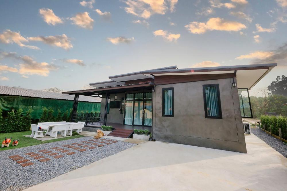 บ้านโมเดิร์นลอฟท์ 3 ห้องนอน 120 ตร.ม.