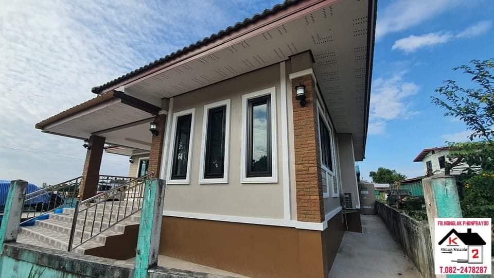 บ้านทรงปั้นหยา ขนาด 3 ห้องนอน 2 ห้องน้ำ งบ 1.35 ล้านบาท