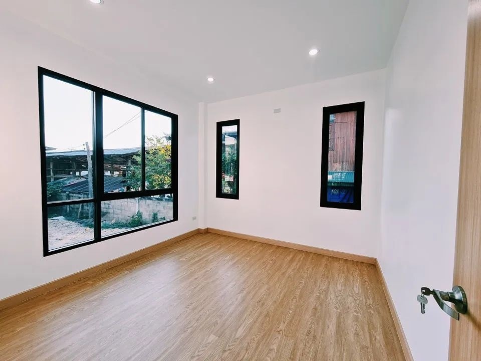 บ้านสไตล์คอนเท็มโพรารี่ 3 ห้องนอน