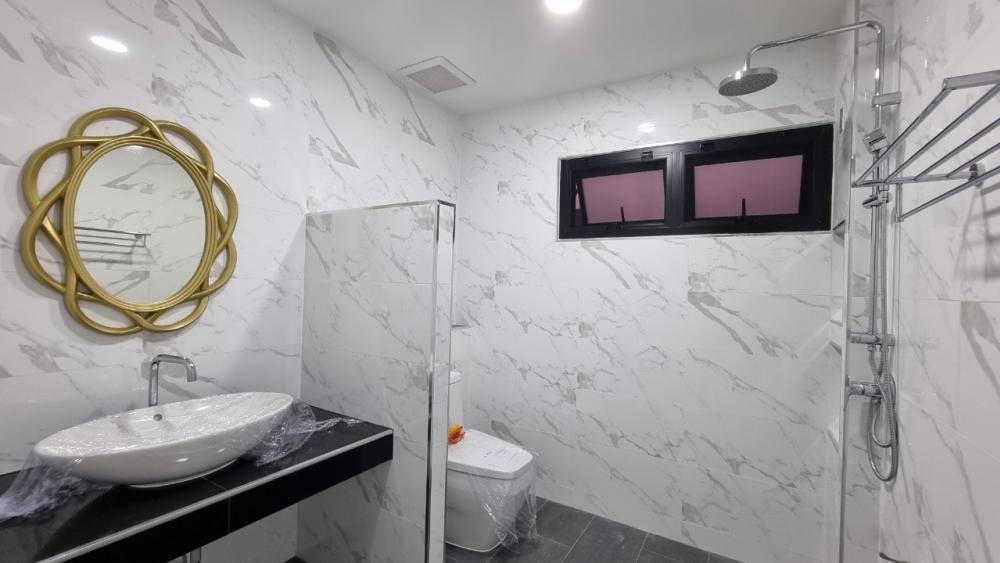 บ้านชั้นครึ่ง สไตล์โมเดิร์น งบประมาณ 2.90 ล้านบาท