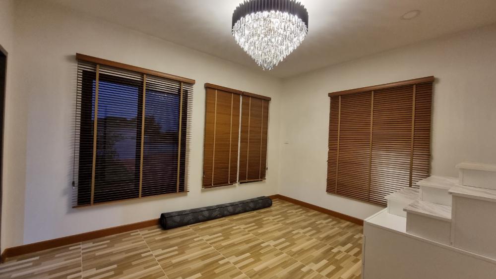 บ้านชั้นครึ่ง สไตล์โมเดิร์น งบประมาณ 2.90 ล้านบาท