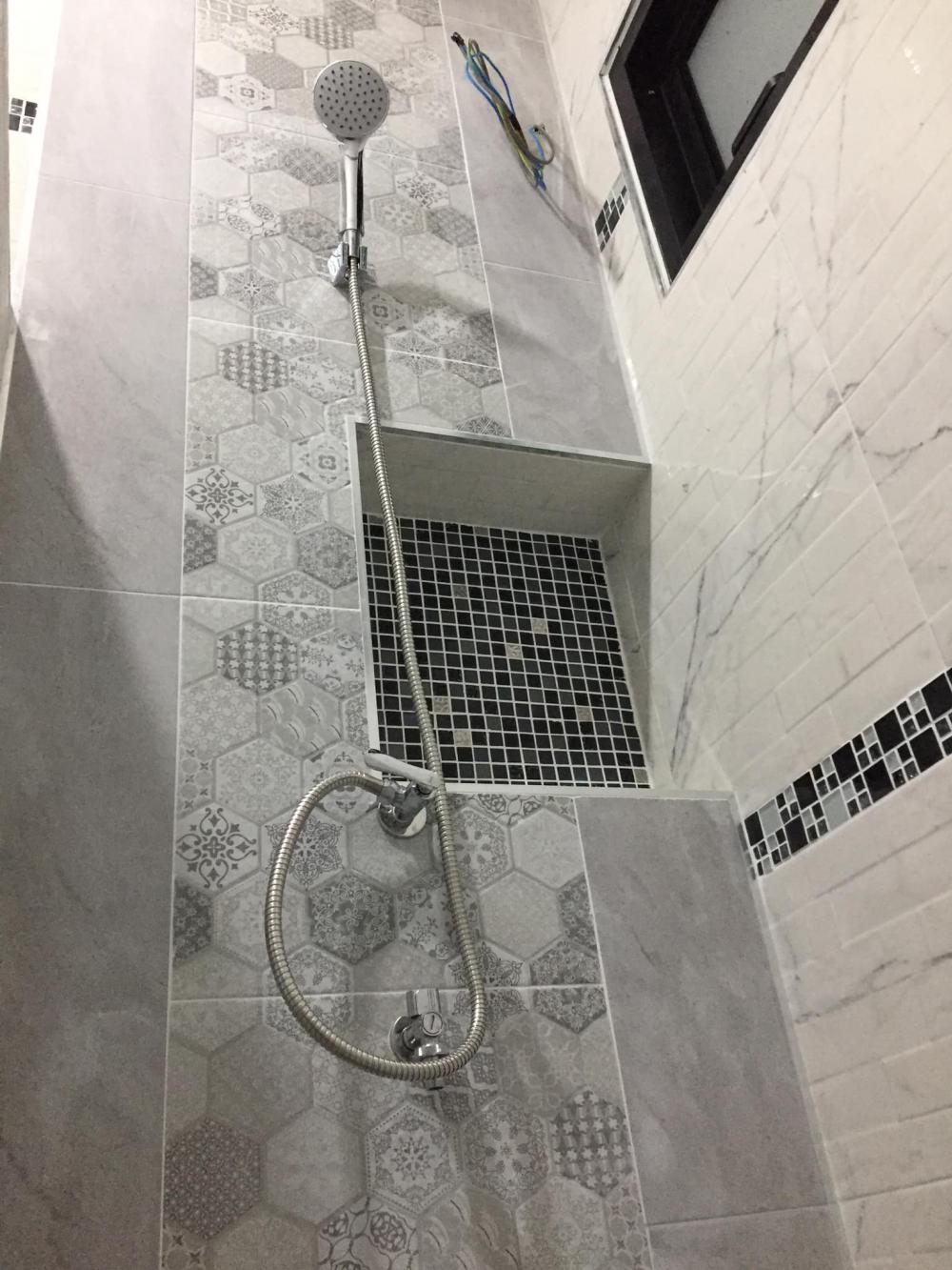 บ้านชั้นครึ่ง 162 ตรม.แบ่งฟังค์ชั่นเป็น 3 ห้องนอน 2 ห้องน้ำ 1 ห้องครัว 1 ห้องรับแขก 1 ระเบียงนั่งเล่นกว้างๆ  งบ 1.6 ล้าน