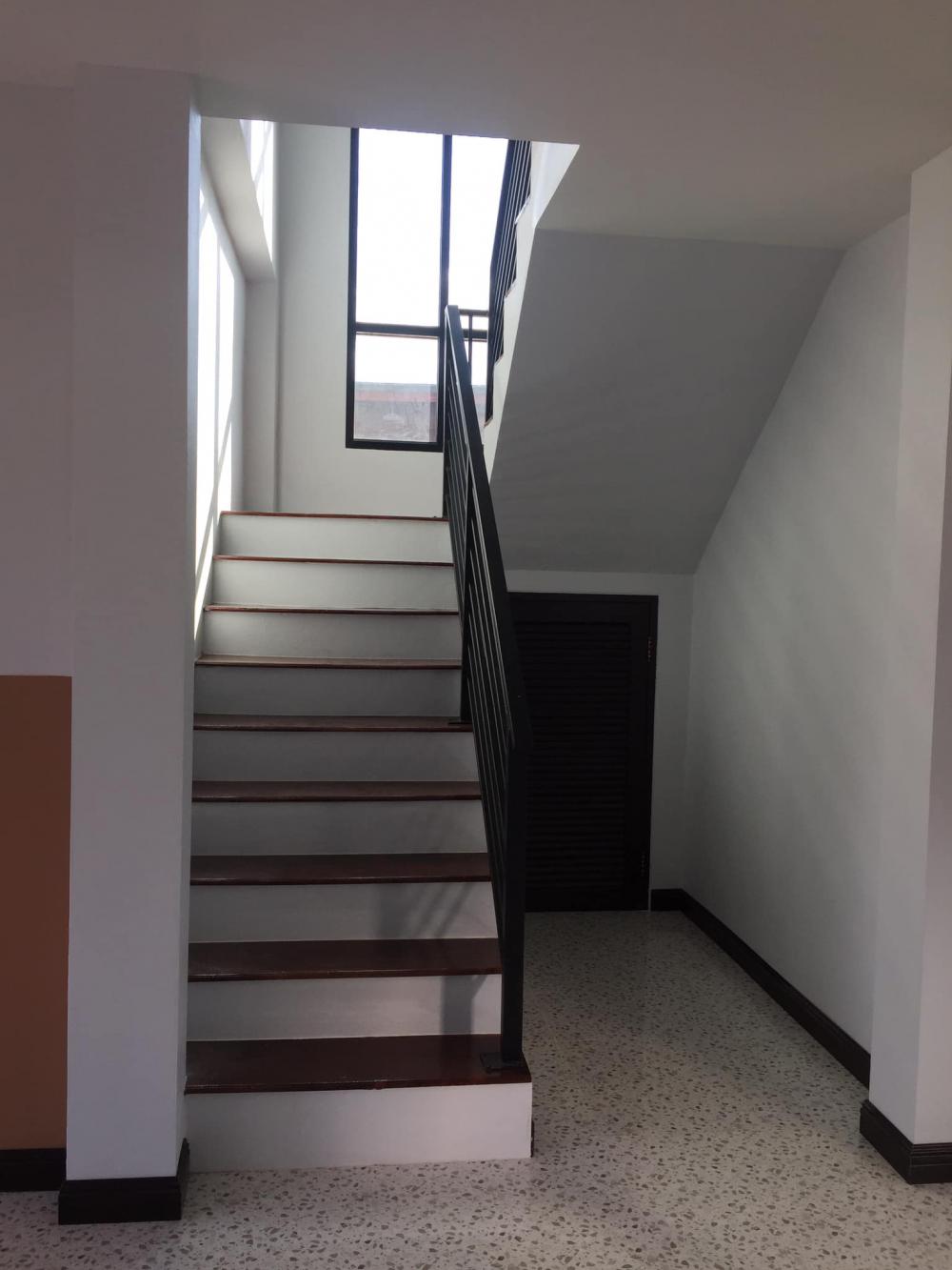 บ้าน 2 ชั้น งบ 1.35 ล้าน สวยและคุ้มเกินราคา