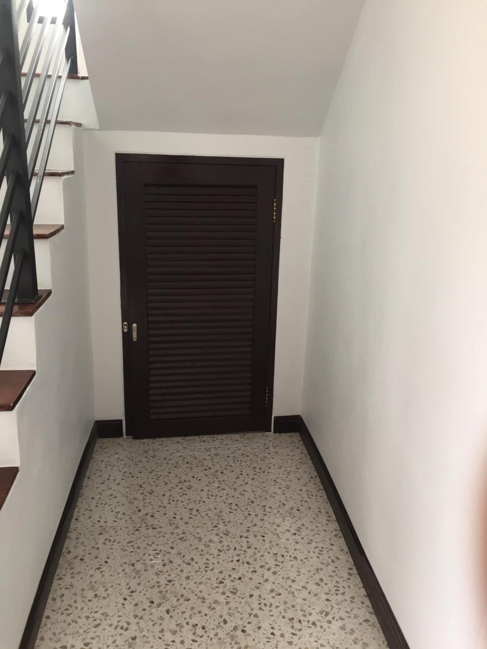 บ้าน 2 ชั้น งบ 1.35 ล้าน สวยและคุ้มเกินราคา