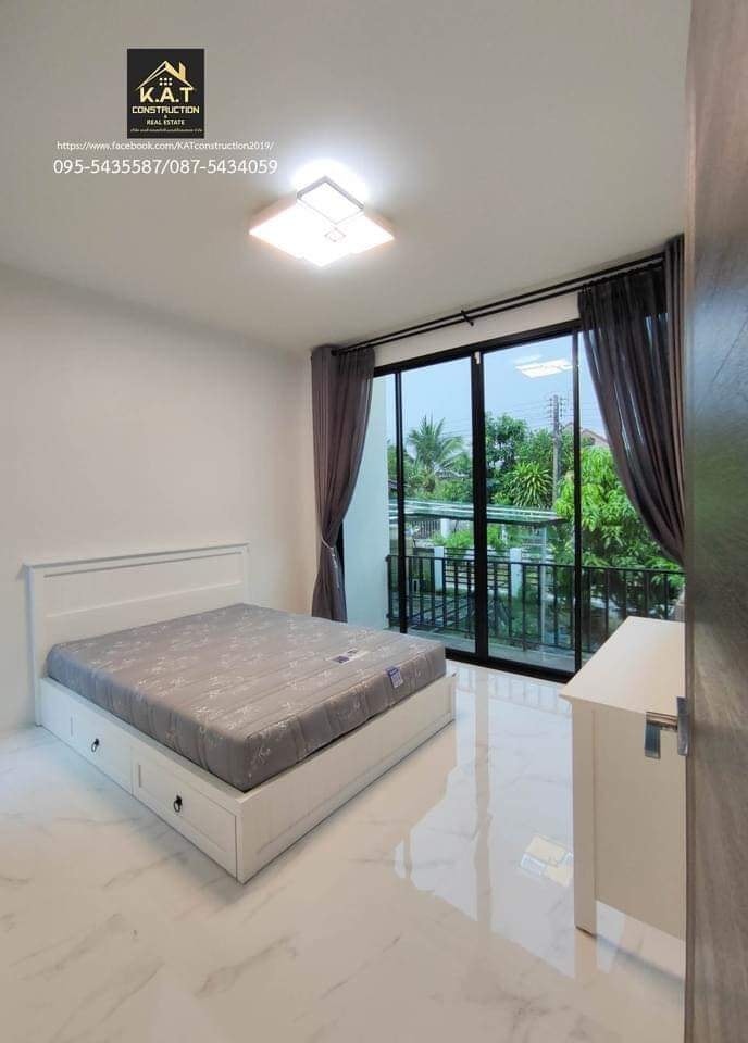 โมเดิร์นมินิมอล ทรงกล่อง